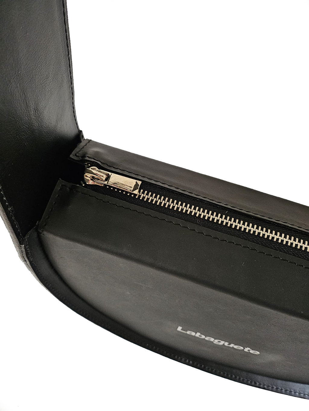 Shoulder bag Ovy - Made to Order — crafted at your rhythm.